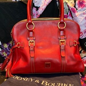 Dooney & Bourke Satchel B5149
